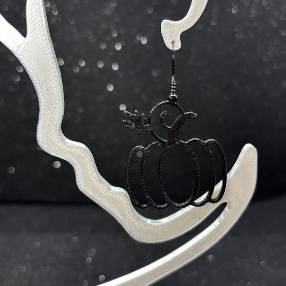 Boo-tiful Pumpkin Earrings - Picture 3 of 4